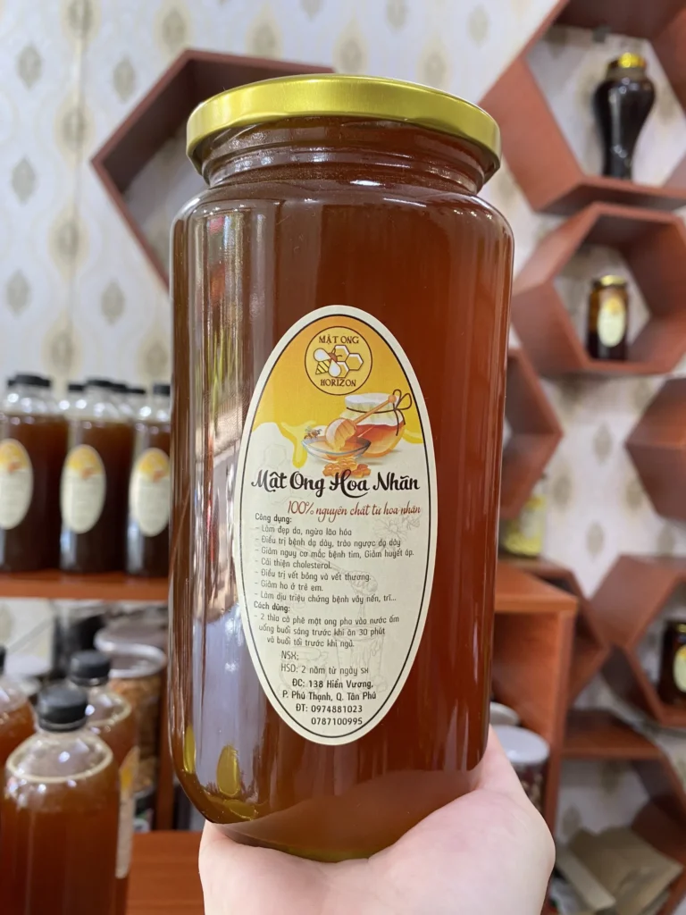 Mật ong hoa cà phê, hoa vải và hoa nhãn khác nhau thế nào 7 Z3310127679553_130dcb2c62465f8a3e808268a8641013