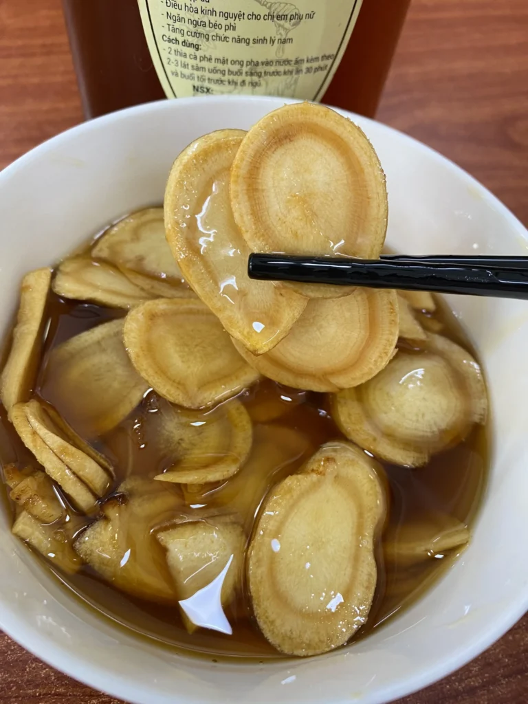 Sâm ngâm mật ong – Công dụng, cách làm và sử dụng 8 Z3336511760296_0bda43499e4ae79862f03114cd0ab866