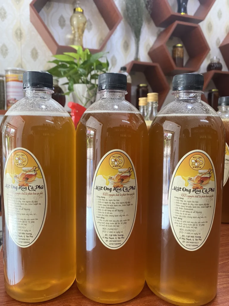 Mật ong hoa cà phê là gì? Nguồn gốc, lợi ích của mật ong hoa cà phê 19 Z3108436131619_2a16f2f2b4d513faa3f57e05ef6bf638