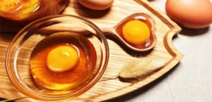 Cach Lam Long Do Trung Ga Ngam Mat Ong Giup Dep Da 11 760x367