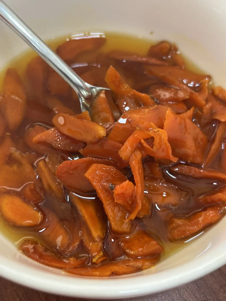 Công dụng của nghệ tươi ngâm mật ong đối với sức khỏe và làm đẹp 10 Z3189583478518_e0d7e7fbd71d7c3303a0e76603f6966f