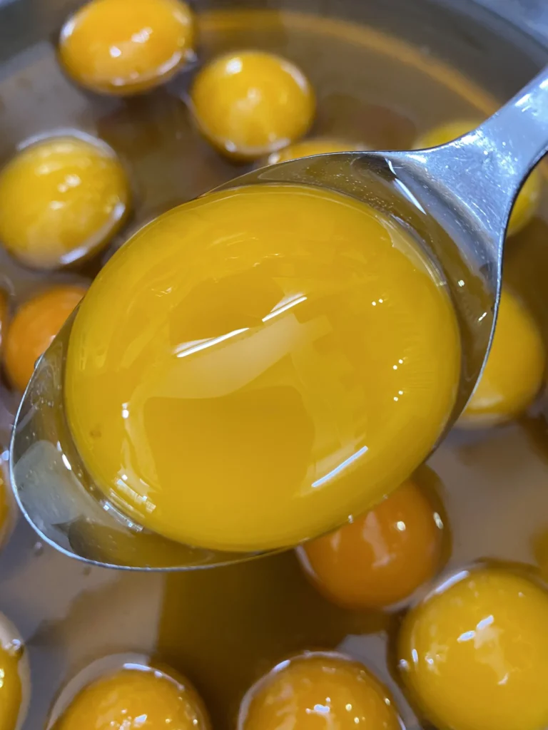 MẬT ONG NGÂM LÒNG ĐỎ TRỨNG GÀ VÀ NHỮNG TÁC DỤNG THẦN KÌ ĐỐI VỚI CƠ THỂ 7 Z3799490868489_75b77143c507c55a0adc59118554d09f