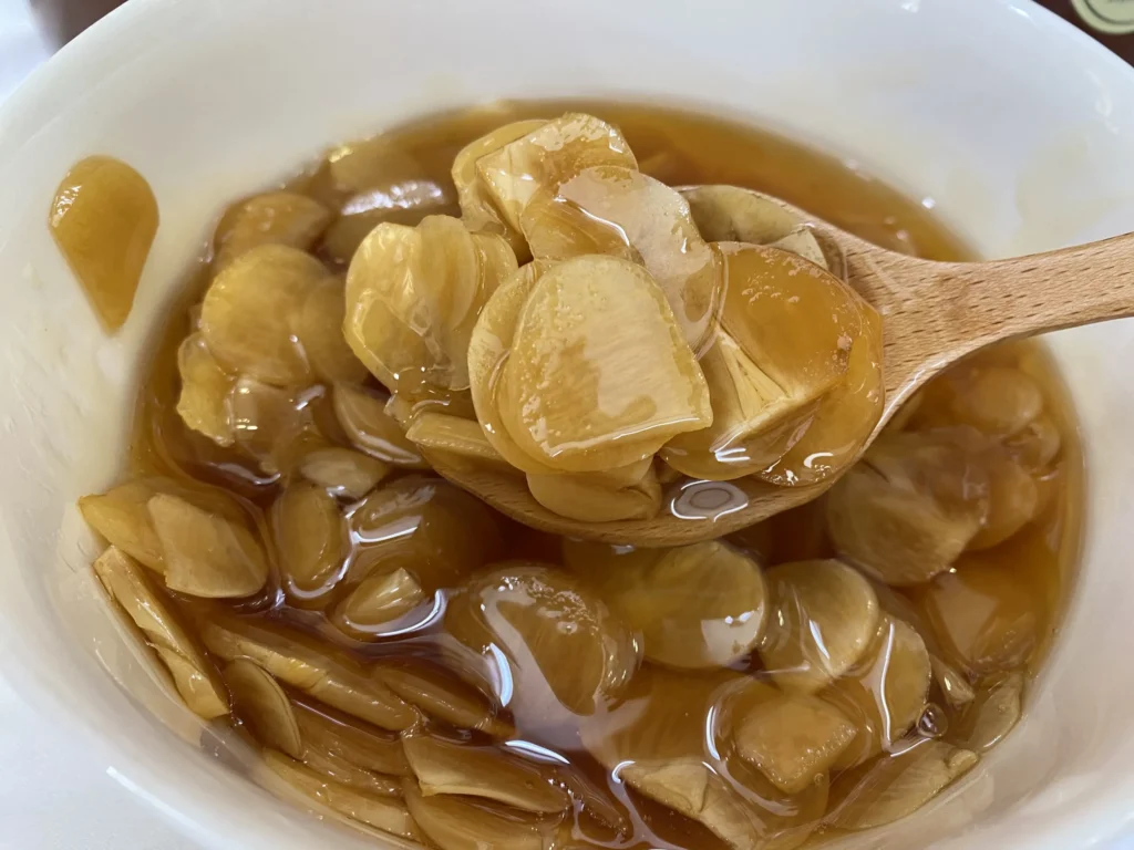 LỢI ÍCH CỦA TỎI NGÂM MẬT ONG ĐỐI VỚI SỨC KHỎE 23 Tỏi ngâm mật ong bảo vệ sức khỏe tim mạch