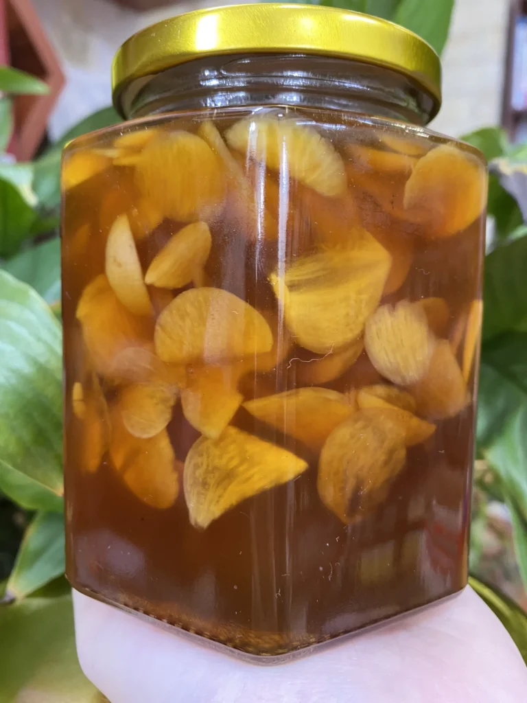 LỢI ÍCH CỦA TỎI NGÂM MẬT ONG ĐỐI VỚI SỨC KHỎE 32 Z4378613532528_53dca8195408a7f6f1ca95d678d01e2f