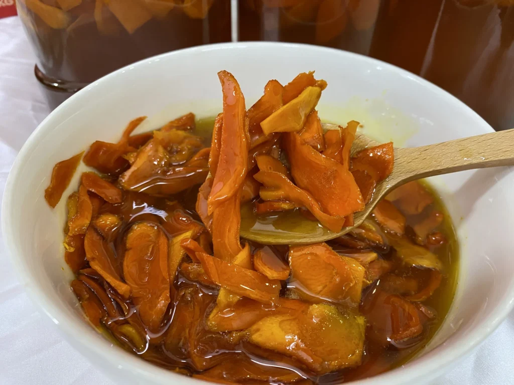 Tác dụng thần kỳ của nghệ với sức khỏe 5 Nghệ tươi ngâm Mật ong Hoa Cỏ