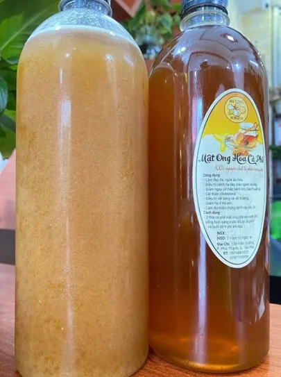 Mật ong để ở bình thường và ngăn mát tủ lạnh của Hoa Cỏ