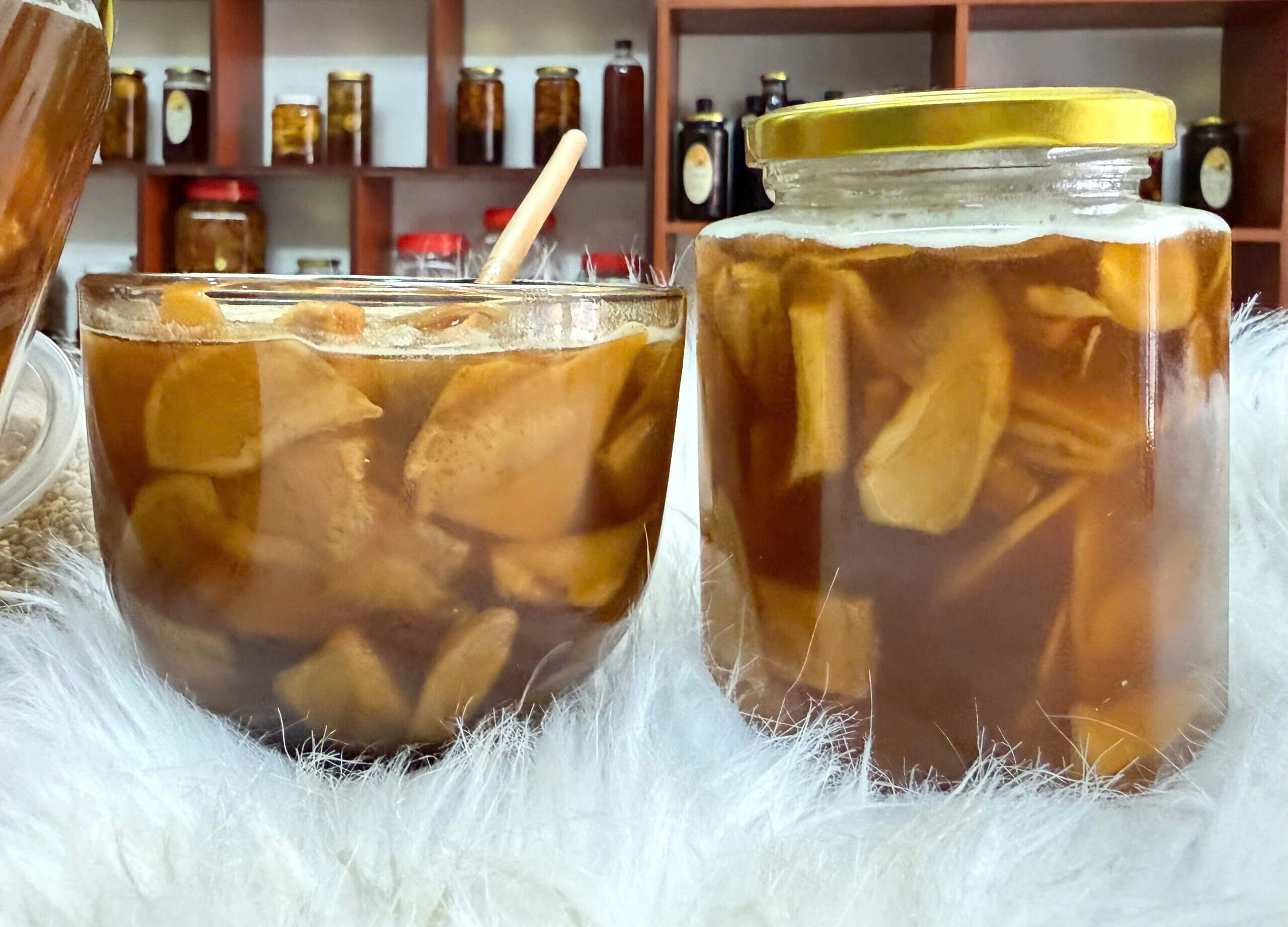 Nghệ đen ngâm mật ong có công dụng gì? Cách ngâm